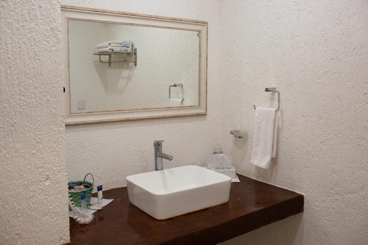 Hotel Aeropuerto Morelia Alvaro Obregon Eksteriør billede